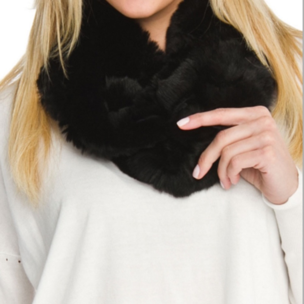 Rex Rabbit Infinity Fur Scarf - Black - Picture 2 of 3